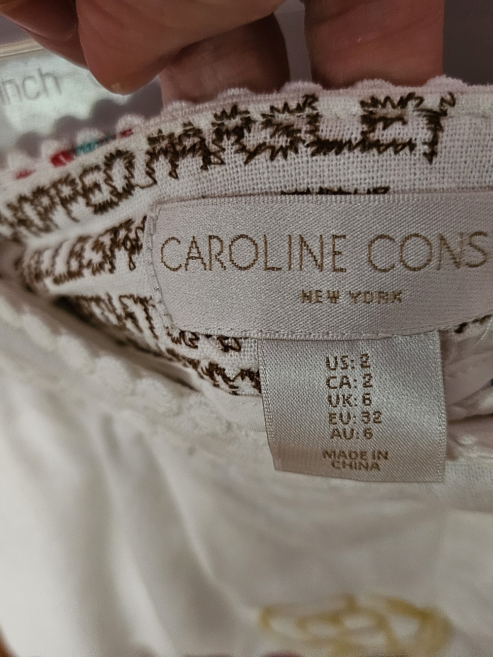 Caroline Constas Embroidered Linen Shorts Size 2 - Picture 3 of 4